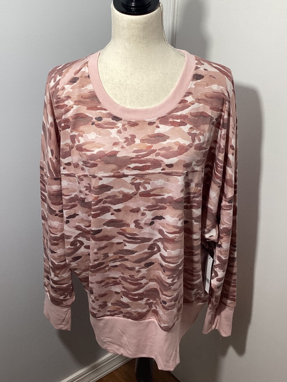 NWT TAHARI SPORT 2X SWEATSHIRT FRENCH TERRY PINK BROWN ABSTRACT PRINT